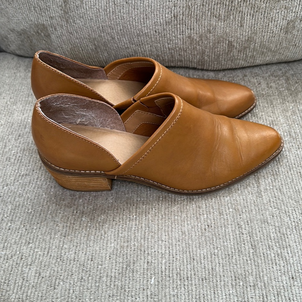 Crown Vintage Booties